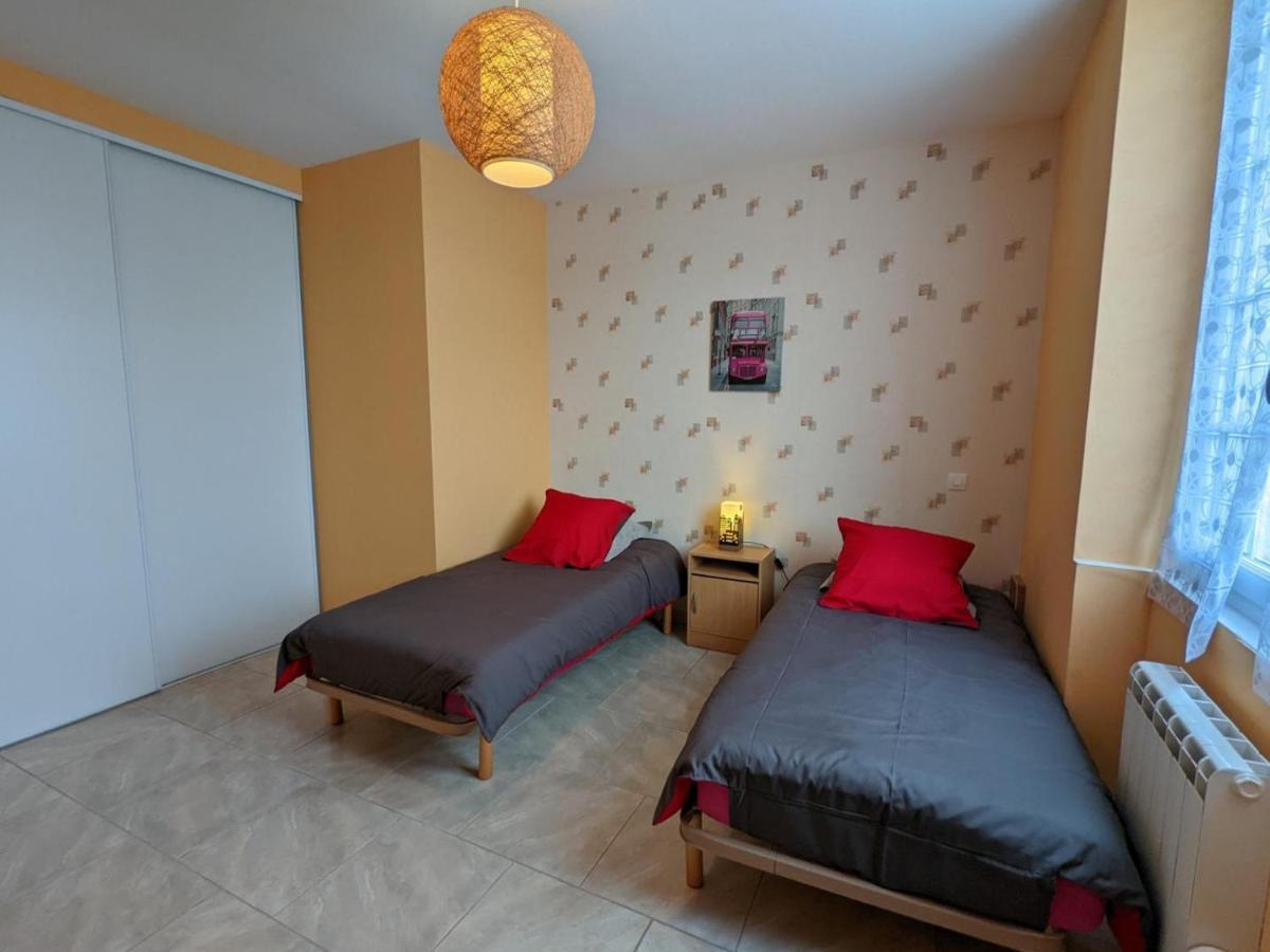 Gite Charmant Au Coeur D'Un Chateau Historique Avec Parc, Proche De Cognac, Ideal Famille Et Nature - Fr-1-653-167 Cherves-de-Cognac Luaran gambar